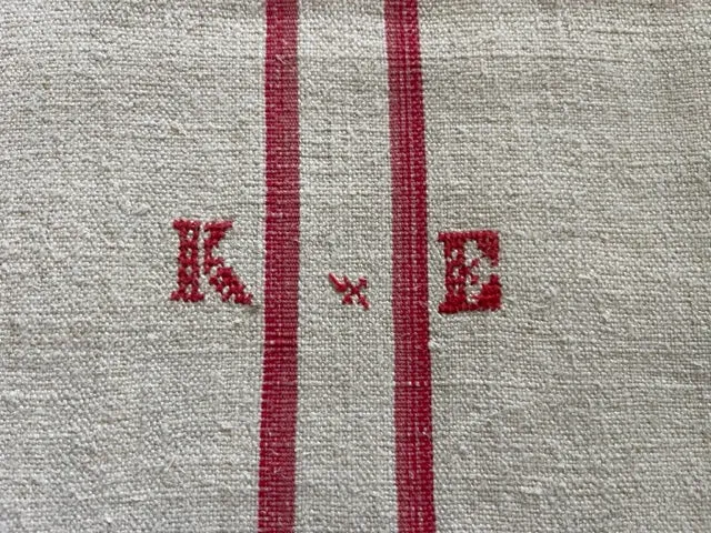 Antique Linen Table Runner - monogrammed 'KE'