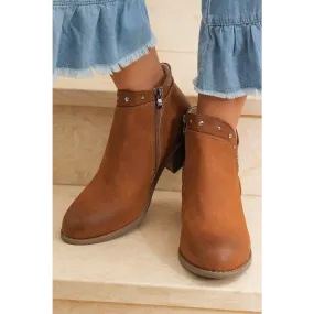 Edgy Faux Leather Boots for the Luxury Fashion Woman