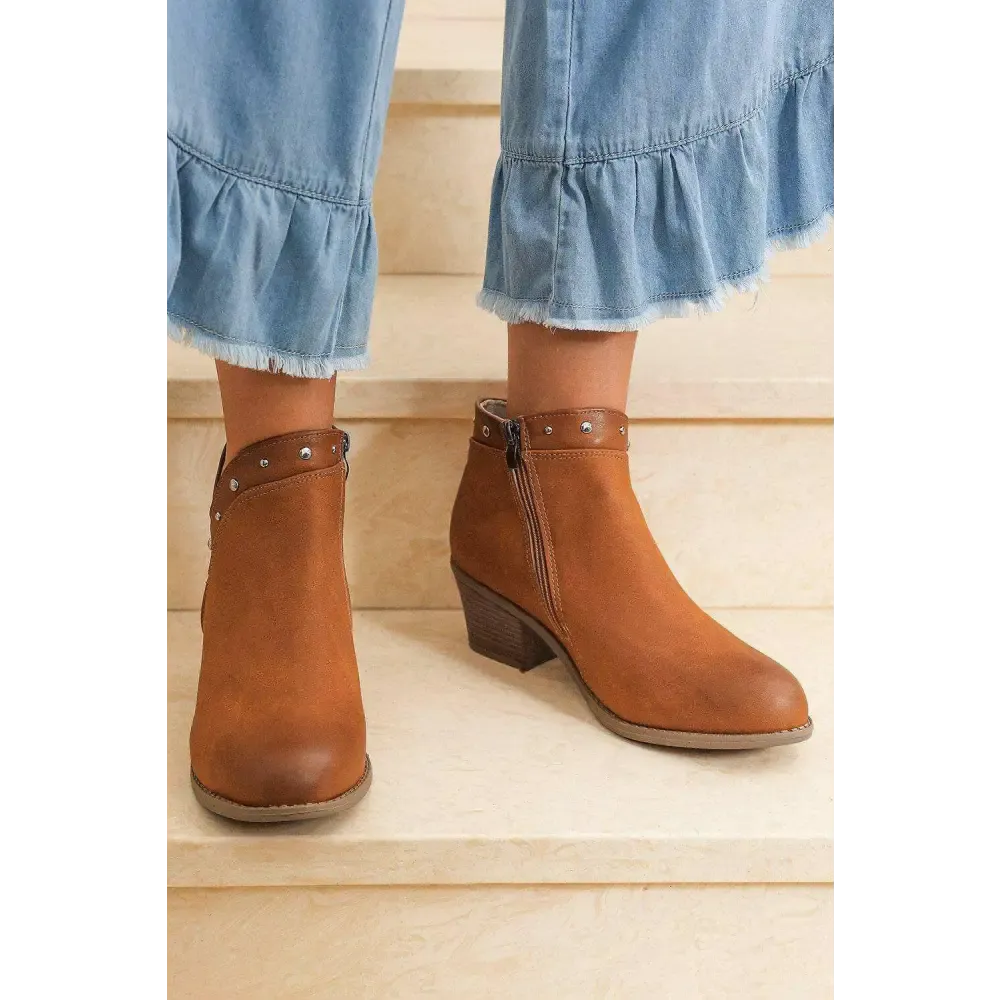 Edgy Faux Leather Boots for the Luxury Fashion Woman