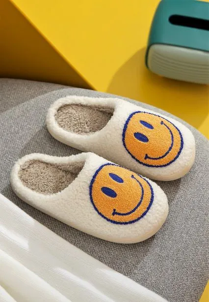 Smiley Face Cozy Slppers
