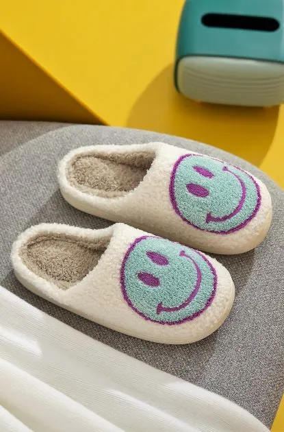 Smiley Face Cozy Slppers