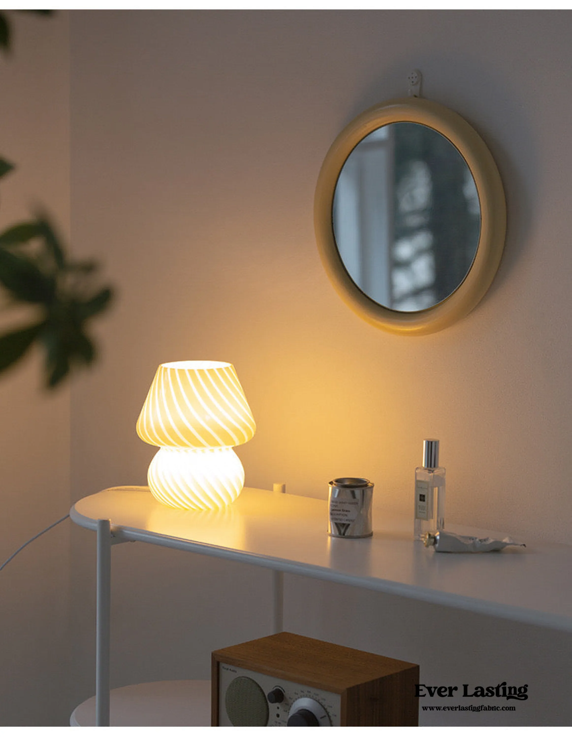 Wooden Circle Mirror / Yellow