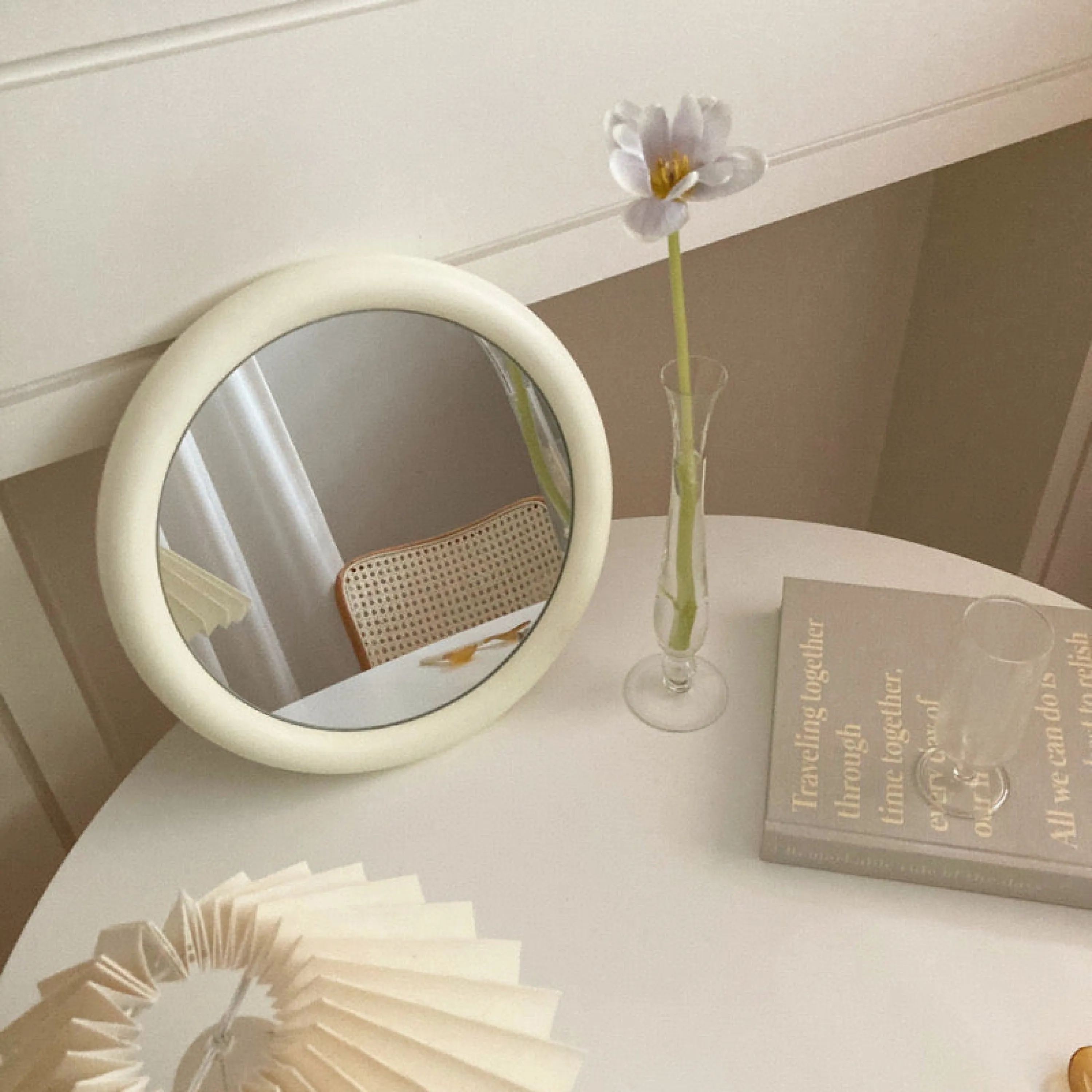 Wooden Circle Mirror / Yellow
